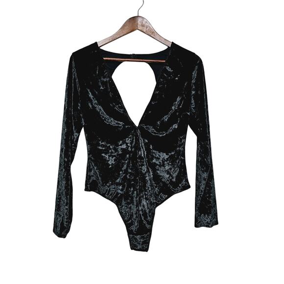 Victoria’s Secret Black Crushed Velvet Bodysuit M/L Whimsigoth Fairycore NWT - Picture 1 of 6